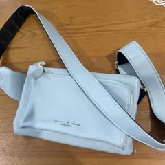 美品！斜め掛けボディバック