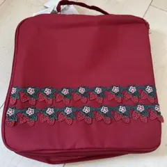 近沢レース　春摘みいちご　コンパクト収納ポーチ　トラベル小物　完売　入手困難 新品未使用タグ付き 近沢レース いちご 化粧ポーチ - メルカリ