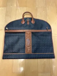 LOUIS VUITTON M30134 タイガ べーリング ガーメントバッグ - メルカリ