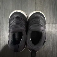 NIKE DYNAMO FREE キッズスニーカー ブラック