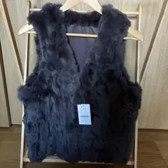 新品未使用　ティエドゥール レッキスラビットＶネックベスト11号(L)チャコール