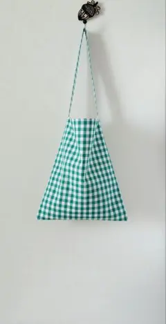 673ワンハンドルペタンコバッグマチなしみどり約9㍉ギンガム3　ハンドメイド