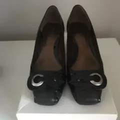 UNTITLED 黒 パンプス　23cm