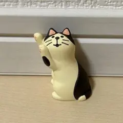 デコレ コンコンブル つめとぎ猫 ハチワレのサムネイル