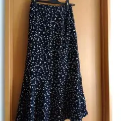 OLIVE des OLIVE 花柄ロングスカート Fサイズのサムネイル