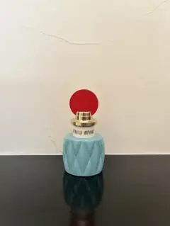 miumiu オードパルファムのサムネイル