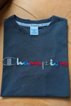 チャンピオン　黒T 　刺繍ロゴ