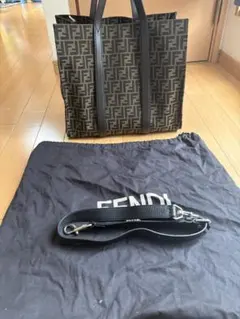 ら*ん様 FENDI フェンディ バッグ トートバッグ 7VA390 AG0Mのサムネイル