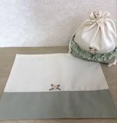 ハンドメイド　給食袋とランチョンマットセット　グリーンリボンフリル　No.24