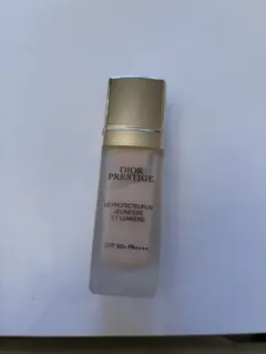 ディオール　プレステージ　ホワイト　ル　プロテクターUVルミエール　シアーグロウ