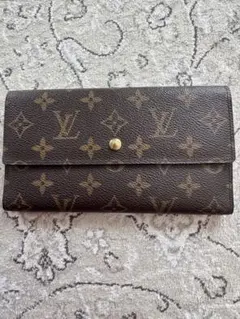 Louis Vuitton ポルトトレゾールインターナショナル 長財布
