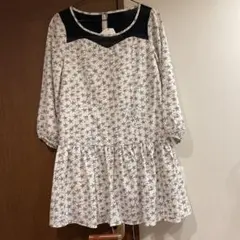 新品未使用　スター柄ワンピース