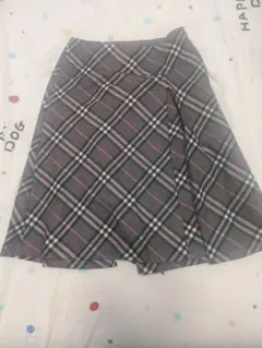 BURBERRY チェック柄スカートのサムネイル