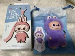 THE MONSTERS PIN FOR LOVE イニシャル T