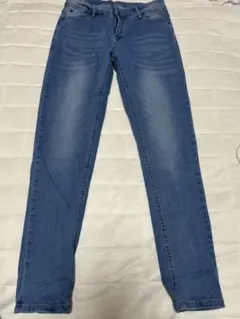 スキニーデニムパンツ アンクル丈 ジーパン　デニム　ジーンズ　神戸レタスのサムネイル