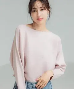 coca しっとりやわらかボートネックドルマンニット　ライトピンク