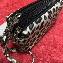 ◆B•R•G◆ヒョウ柄トリプルファスナーポーチ◆コンパクトサイズ新品