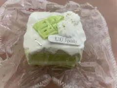 KIKI Squishy 抹茶マスカットケーキ スクイーズ　とろりバター