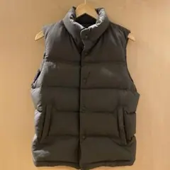 ユニクロUNIQLO オリーブグリーン ダウンベストM