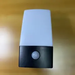 人感センサーライト　乾電池式　単三