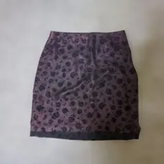 GUESS 　スカート　シアー　黒薔薇のサムネイル