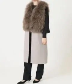 2024年 アベニールエトワール カシミヤリバー ジレ - メルカリ