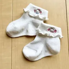 美品 ファミリア フリル付きベビーソックス 赤ちゃん お宮参り 靴下