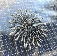 2way ブローチ　ネックレス　シルバー モダン アンティーク 花 太陽