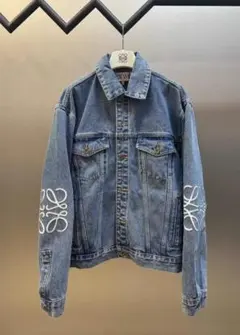 Item thumbnail for item 32a76368-2b2f-44f5-ace1-706db8e00138