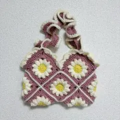フリルモチーフ編みバッグ　くすみピンク　毛糸　ハンドメイド　編み物　お花バッグ