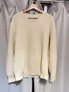 GAP アイボリー ニットセーター