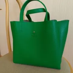 グリーンのショルダーバック☆美品