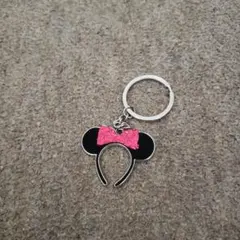 ミニーマウス キーホルダー　カチューシャ