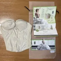 tveir バックレスビスチェ C70 アイボリー