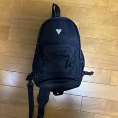 GUESS ミニバックパック
