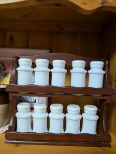 ヴィンテージ☆スパイスボトルラック