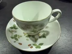 S2474 ウェッジウッド ワイルドストロベリー ティーカップ＆ソーサー