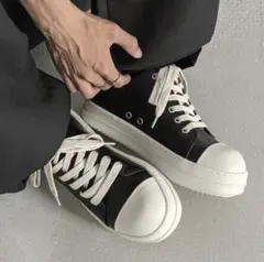 stake.official アーバンスニーカー