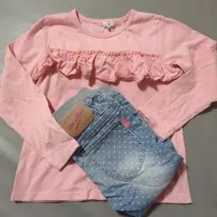 フリル付き長袖カットソーとデニムパンツセット
