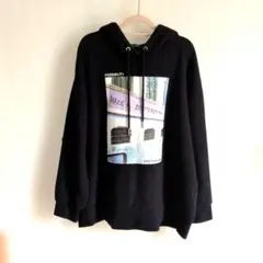 JEANASIS ブラック グラフィックパーカーのサムネイル