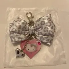 シークレットチャーム　チャーミーキティ