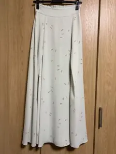 CLANE ロングスカート 花柄のサムネイル