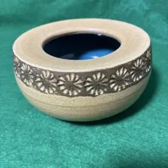 たち吉　いばら金箔　灰皿　青色内側 陶器製花模様