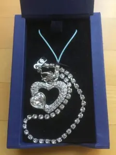 スワロフスキー　 ハートストラップ　ＳＷＡＲＯＶＳＫＩ