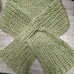 ハンドメイドミニマフラー滑らかなアクリル毛糸渋めのグリーン