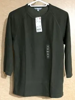 ユニクロ 長袖カットソー