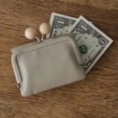 Item thumbnail for item 359cbab7-bc49-46c0-9557-40a622105d4a