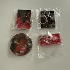 浦和レッズ　二田理央　あクリルキーホルダー　缶バッジ