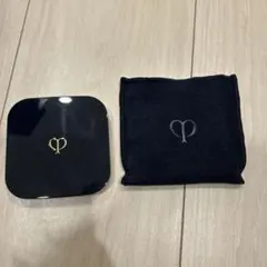 ❣️本体【本物】❣️プードルコンパクトエサンシエルｎ❣️6月新入荷❣️おまけ付き clé de peau BEAUTÉ（clé de peau BEAUTÉ） プードルコンパクト