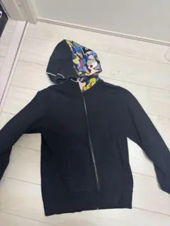 アベイジングエイプ　Bristol コラボシャークパーカー